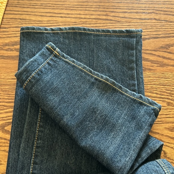 Faded Glory curvy bootcut jeans. Size 14. Like new condition - Picture 6 of 9